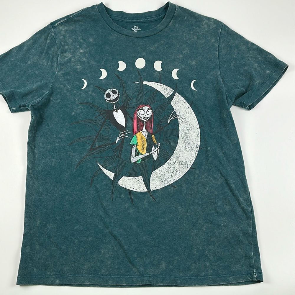Disney The Nightmare Before Christmas Green T-Shirt Size Medium Distressed
